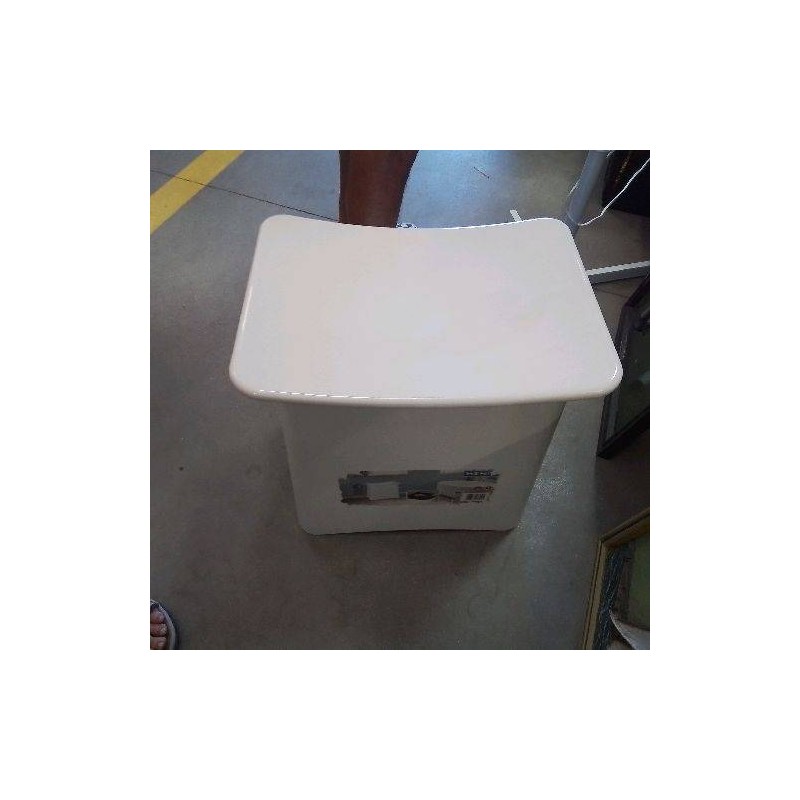 TABOURET PANIER A LINGE WENKO
