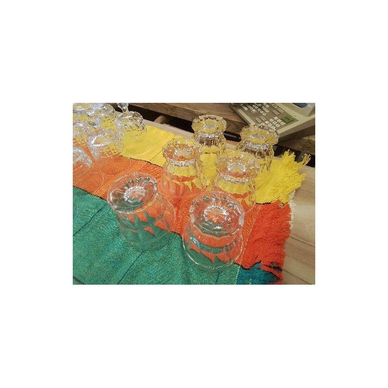 LOT 11 VERRES ANCIENS