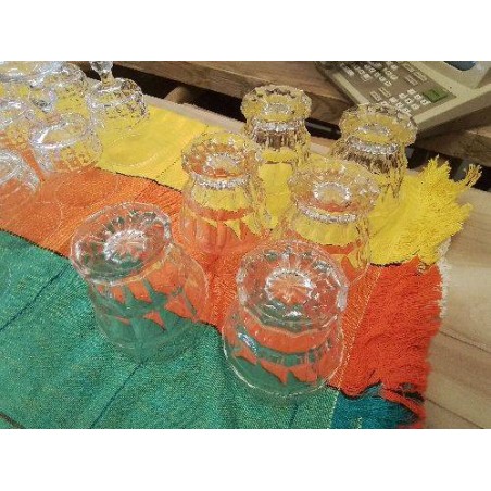 LOT 11 VERRES ANCIENS