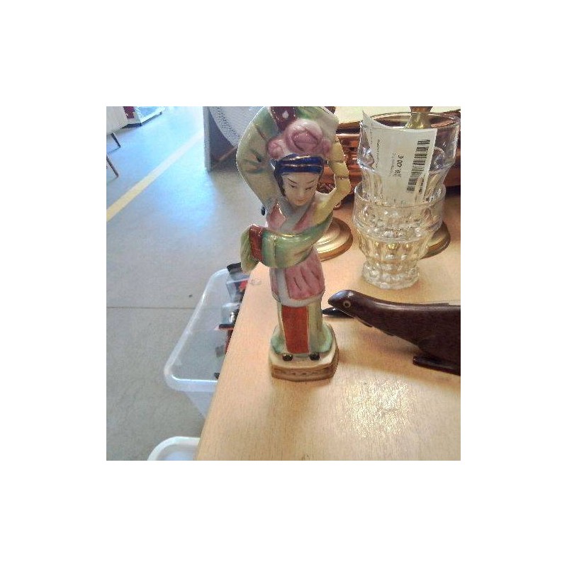 FIGURINE JAPONAISE VERTE ROSE