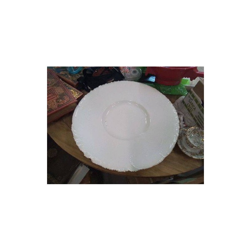  PLAT LIMOGES HAVILAND BLC ROND BORD DORÉ TGM