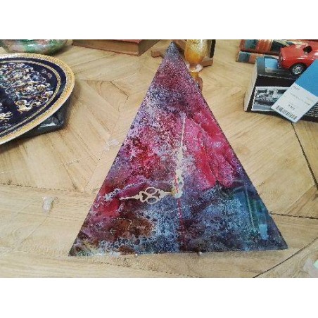 HORLOGE TRIANGLE VERRE ROSE GRIS