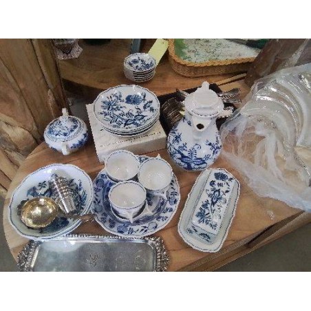 SERVICE CAFÉ DÉCOR FLEURS BLEUES