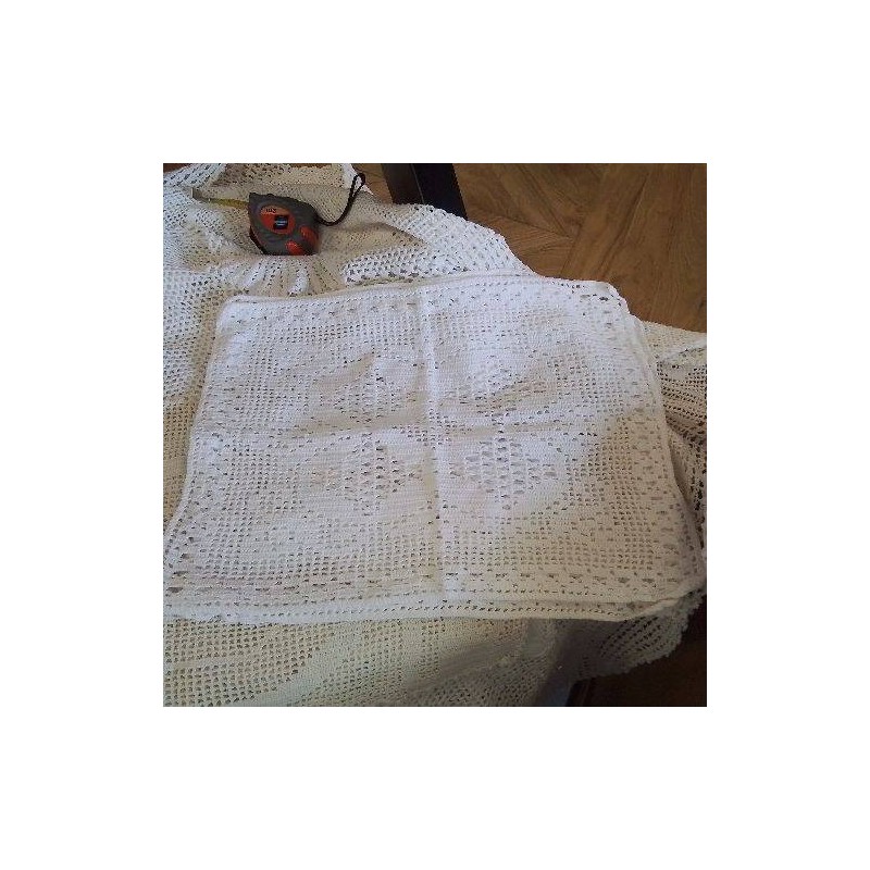 LOT DE 3 NAPPERONS AU CROCHET BLCS FAITS MAIN 40X30 ENVIRON 