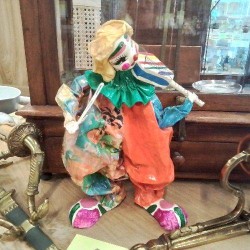 CLOWN MUSICIEN PAPIER MACHE MM