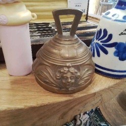 CLOCHE BRONZE PM