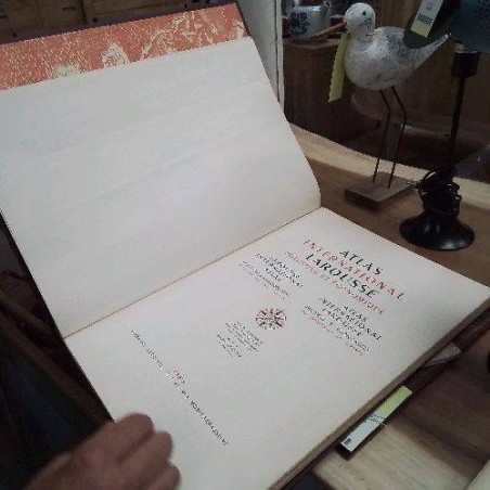 LIVRE GM ATLAS INTERNATIONAL LAROUSSE 1950