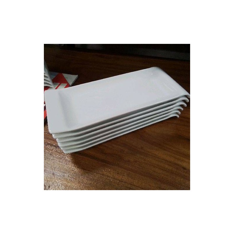 LOT DE 6 PLATS ASSIETTES ALLONGES PORCELAINE BLANCHE