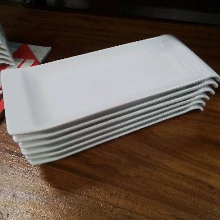 LOT DE 6 PLATS ASSIETTES ALLONGES PORCELAINE BLANCHE
