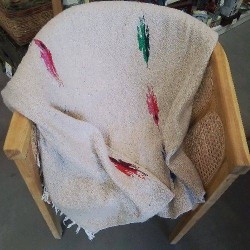 PLAID JETE DE CANAPE TISSE MOTIF COULEURS