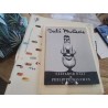 LIVRE DALI S MUSTACHE