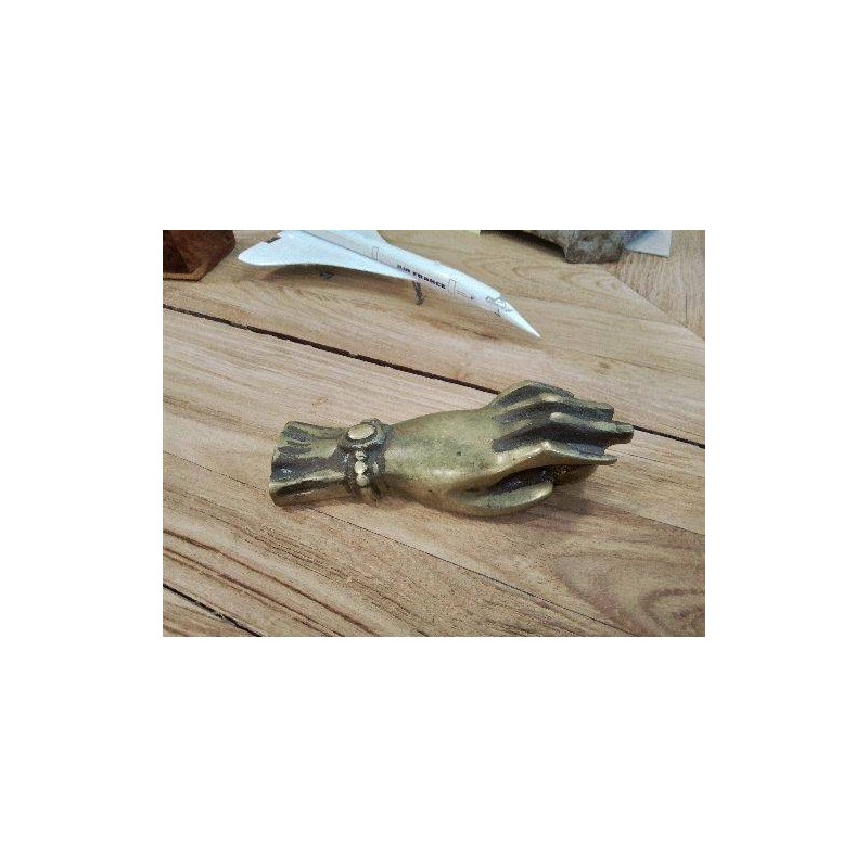 MAIN PRESSE PAPIER BRONZE LAITON