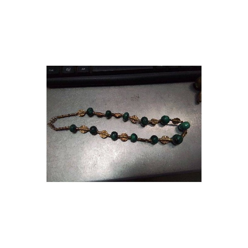 COLLIER BRONZE 12 PERLES MALACHITE 44 CM