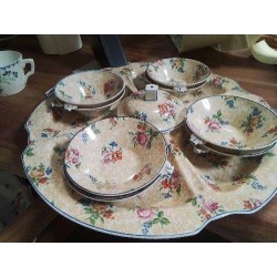 PLAT DE SERVICE VINTAGE LIMOGES JAUNE FLEURI ET 8 COUPELLES