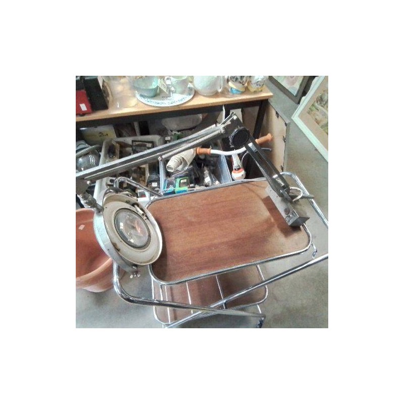 LAMPE INDUSTRIELLE EN L’ETAT LOUPE 