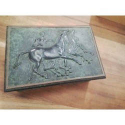 BOITE BOIS CERCLEE METAL DECOR CHEVAUX