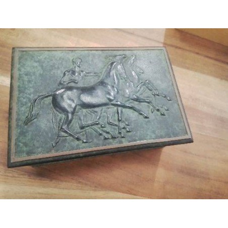 BOITE BOIS CERCLEE METAL DECOR CHEVAUX