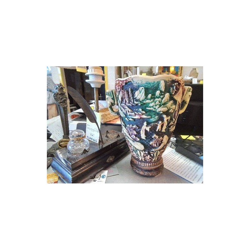 VASE EN RESINE SCULPTÉE ST CHINOIS
