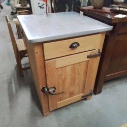 MEUBLE DE CUISINE PIN PORTE TIROIR DESSUS METAL 65*67 HT 91CM