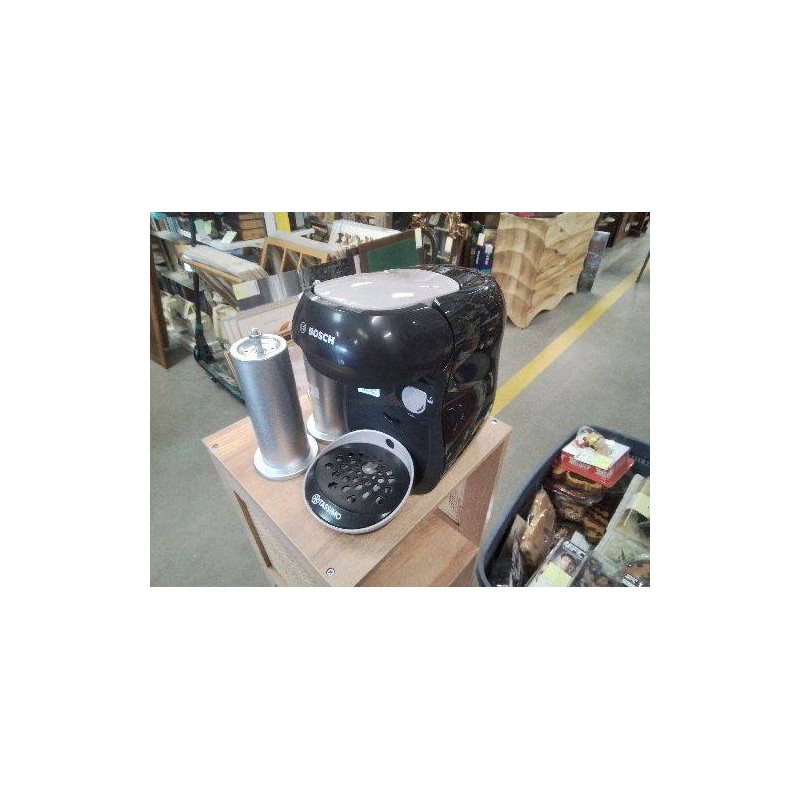 CAFETIERE TASSIMO + ACC