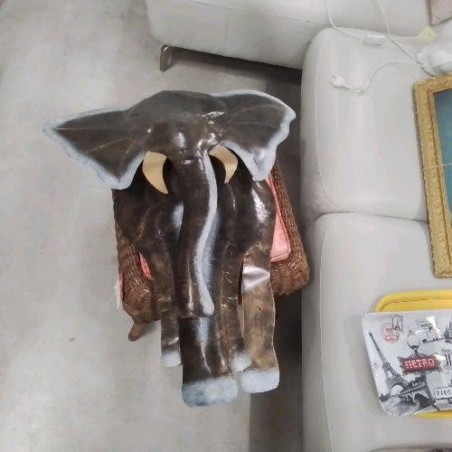 ÉLÉPHANT MÉTAL À ACCROCHER 