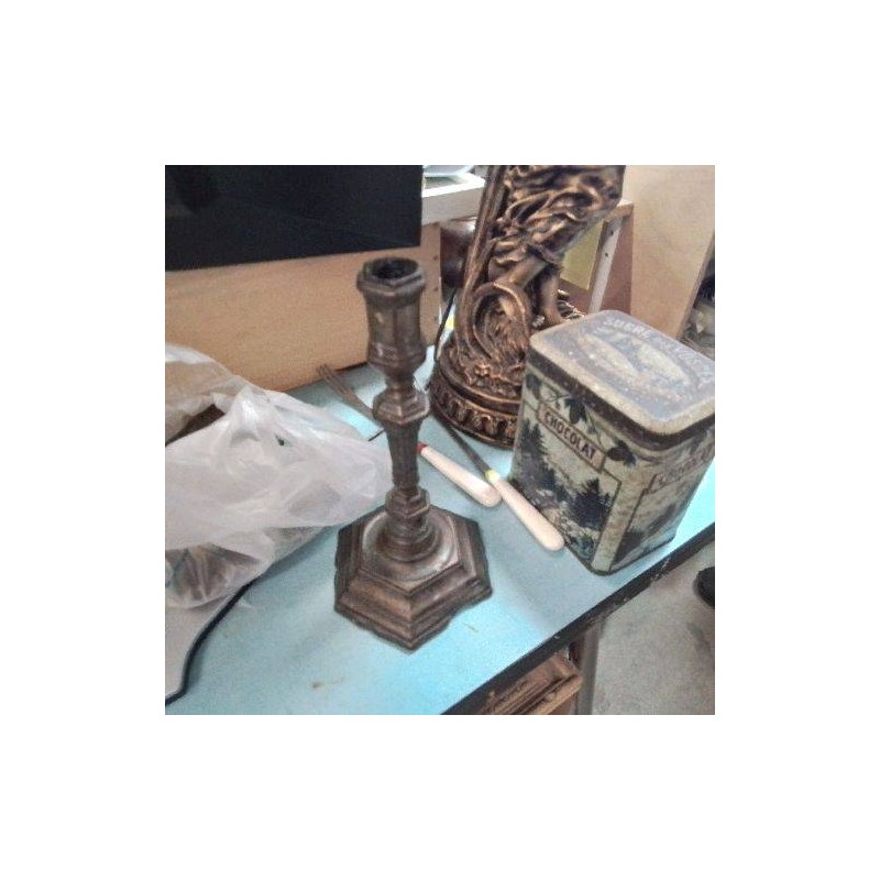 BOUGEOIR ANCIEN METAL ENVLETAT