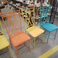 LOT 6 CHAISES COULEURS 
