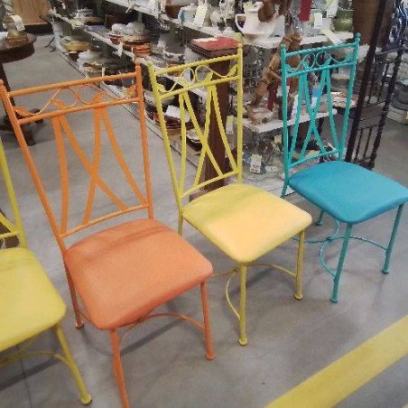 LOT 6 CHAISES COULEURS 