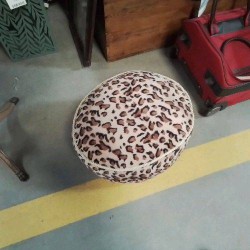 POUF LEOPARD 
