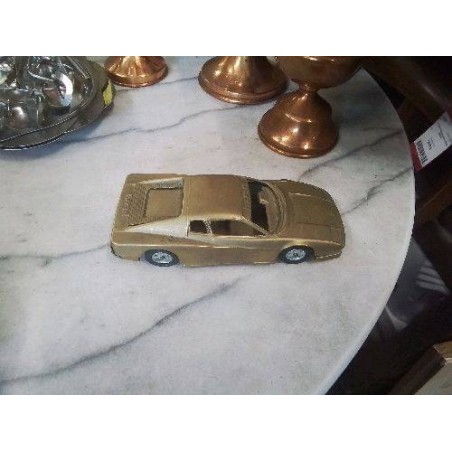 MAQUETTE FERRARI DORÉE 1984
