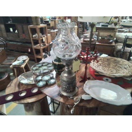 LAMPE PIED METAL GLOBE SCULPTÉ 