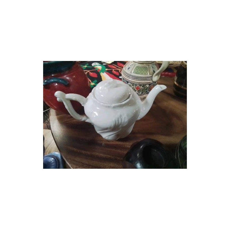 CAFETIERE BLANCHE ST LXV 