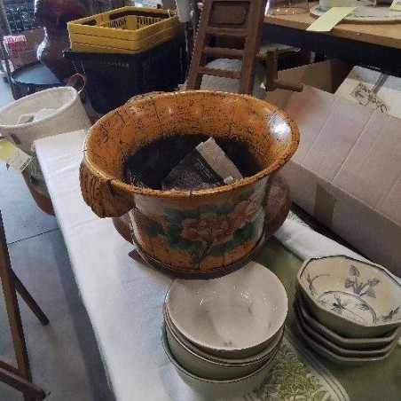 CACHE POT BOIS JAUNE FLEURS ANC