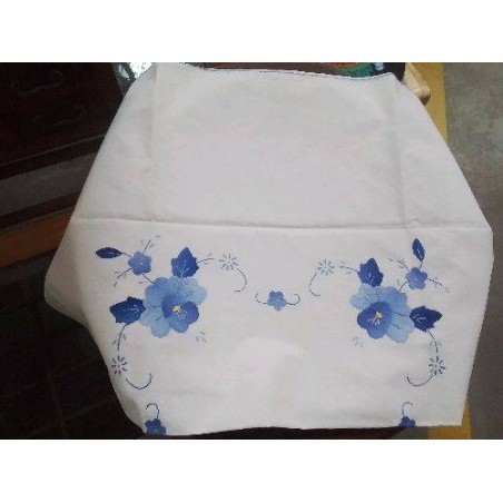 NAPPE A THE CARREE PM FLEURS BRODEES BLEU