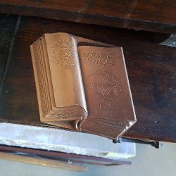 MEDAILLE LIVRE BRONZE NOTARIAT FRANCAIS