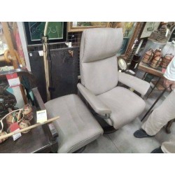FAUTEUIL STRESSLESS CUIR GRIS + REPOSE PIED