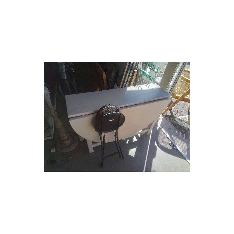 TABLE A VOLETS ANC RELOOKÉE