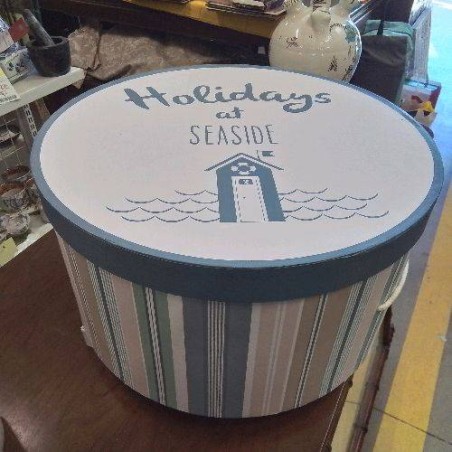 BOITE A CHAPEAU GM CARTON HOLIDAYS AT SEASIDE