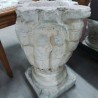 POT PIERRE SUR SOCLE MM