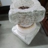 POT PIERRE SUR SOCLE PM