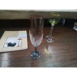 LOT 6 FLUTES IRISÉ DÉCOR CYGNE