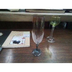 LOT 5 FLUTES IRISE CYGNE