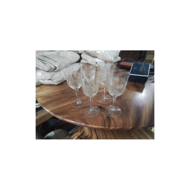 LOT 5 VERRES TAILLÉS