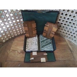 BOITE DEJEUX JEUX DE CARTES ANC + COMPTEURS DE BRIDGE