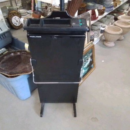 VALET DE NUIT ELECTRIQUE NOIR MORPHY RICHARDS