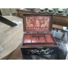 BOITE A BIJOUX ANCIENNE LAQUEE INCRUSTATIONS NACRE 