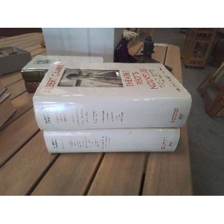 2 LIVRES CAMUS LA PLEIADE