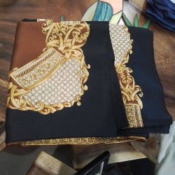 FOULARD DORÉ NOIR