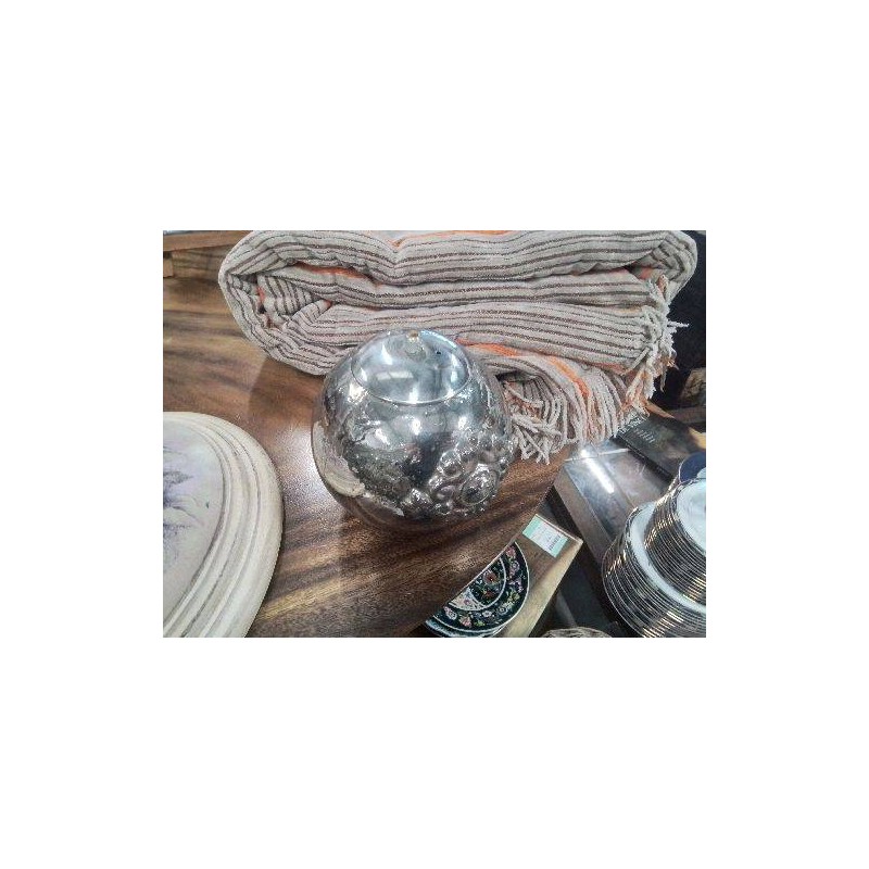LAMPE A HUILE BOULE MÉTAL 