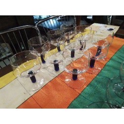 LOT VERRES ANCIENS PIED BLEU